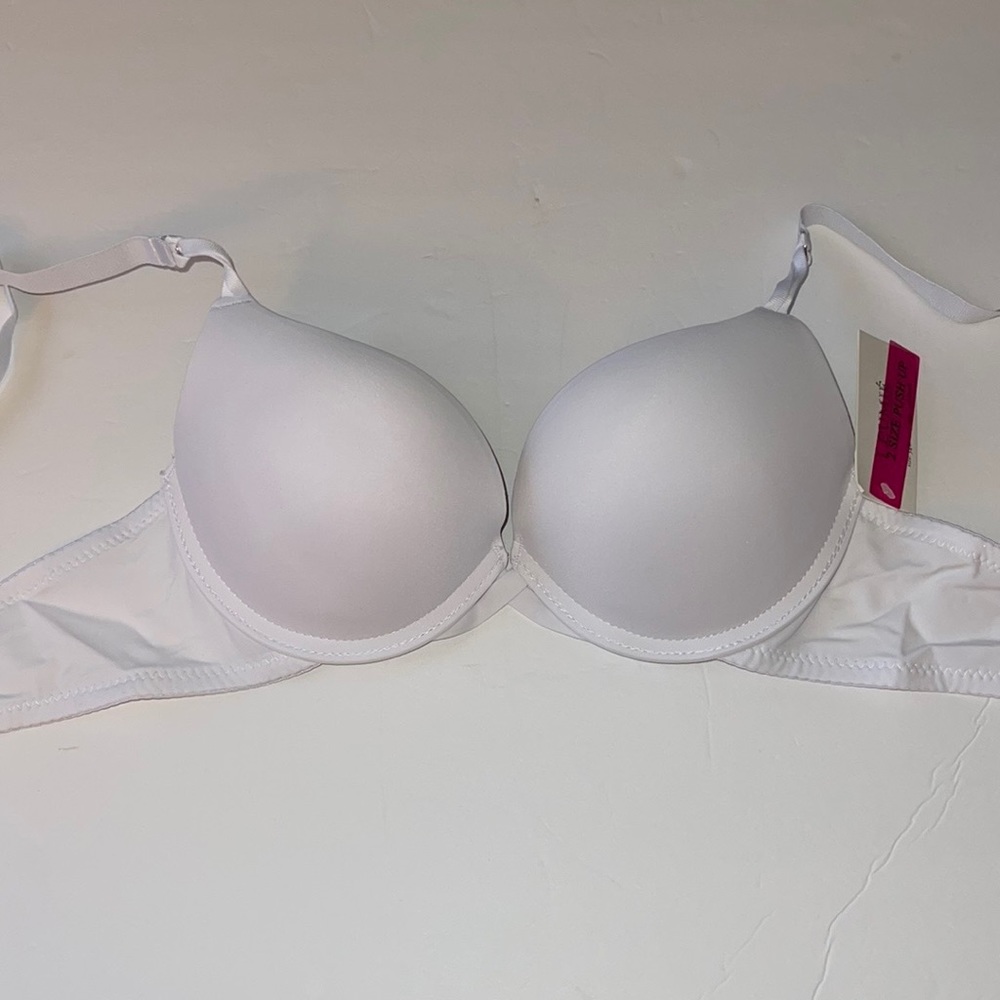 Super Extra Push Up Bombshell Bra.